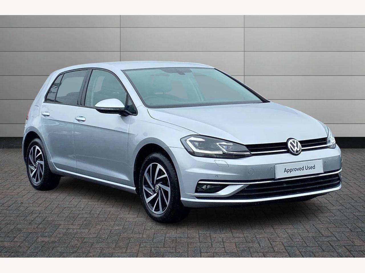Main listing image - Volkswagen Golf