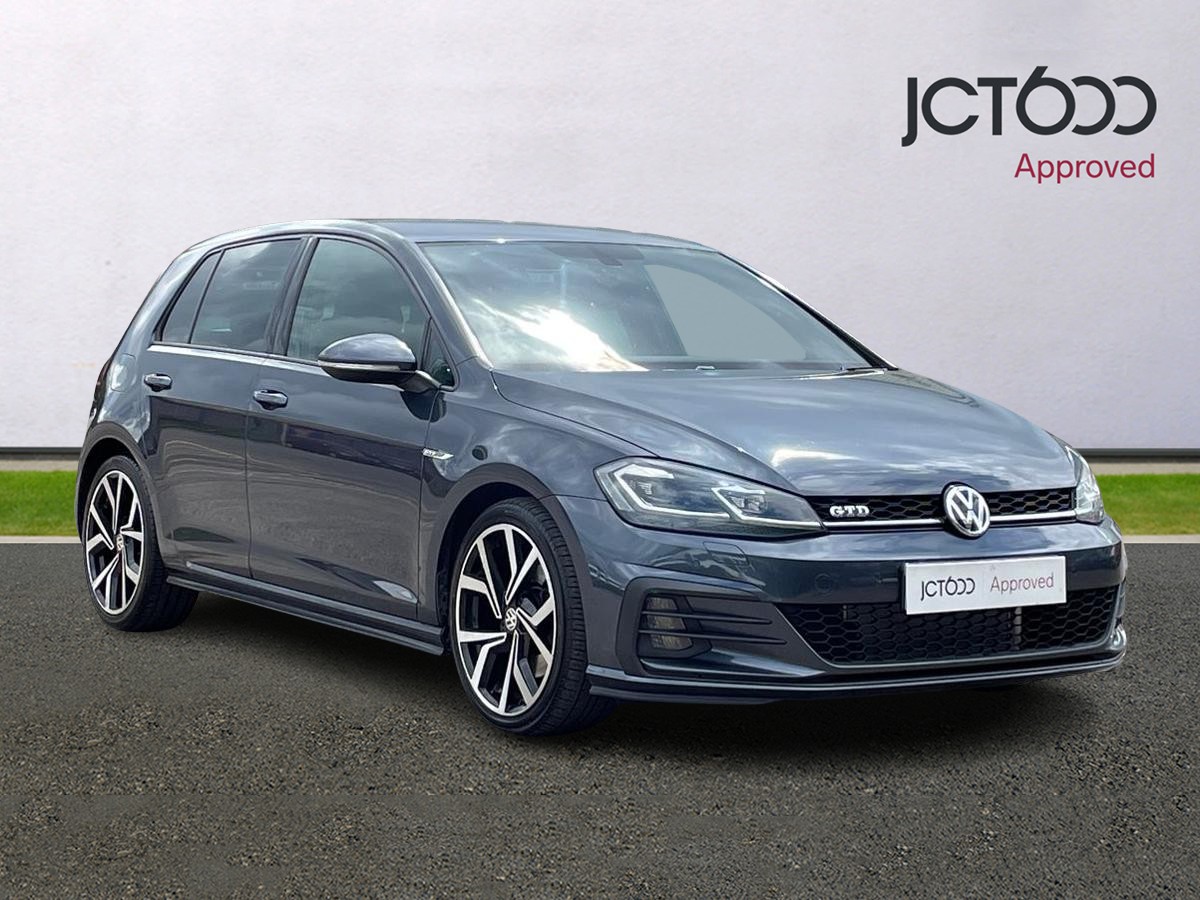 Main listing image - Volkswagen Golf