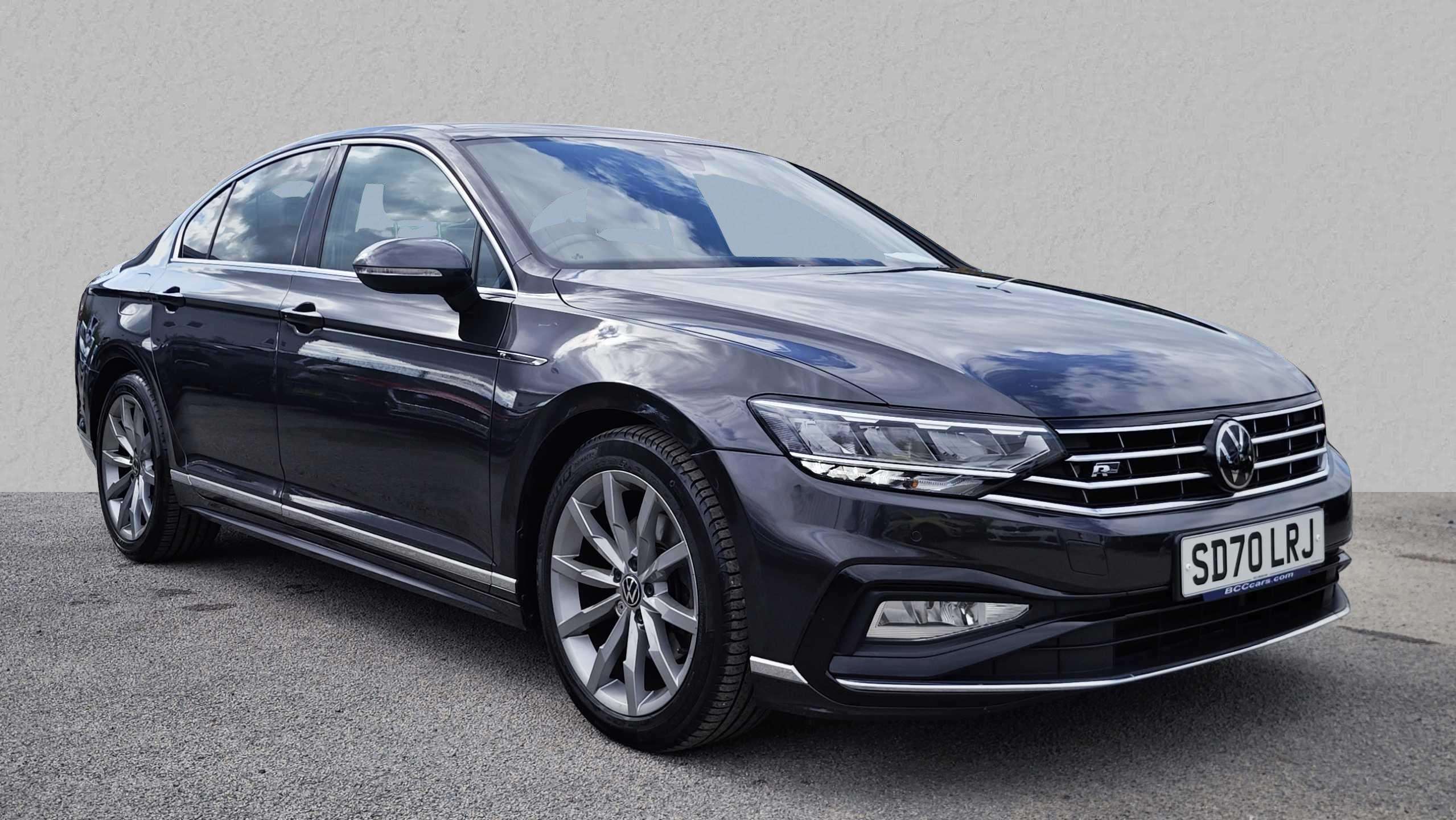 Main listing image - Volkswagen Passat