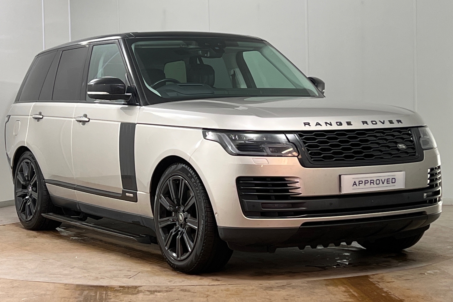 Main listing image - Land Rover Range Rover