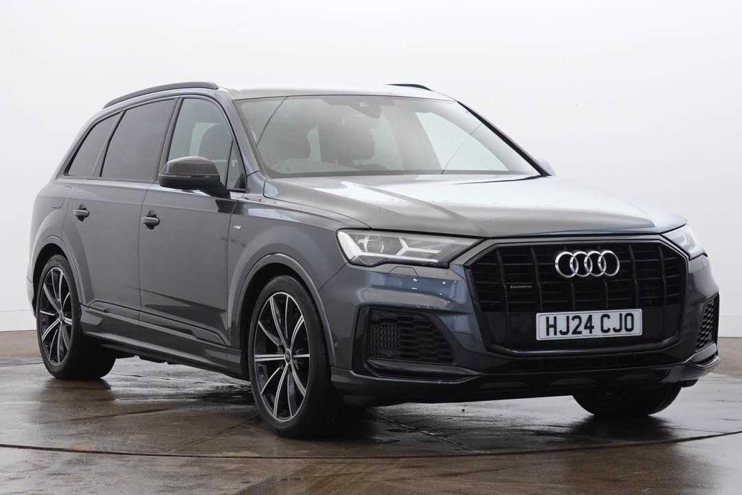 Main listing image - Audi Q7