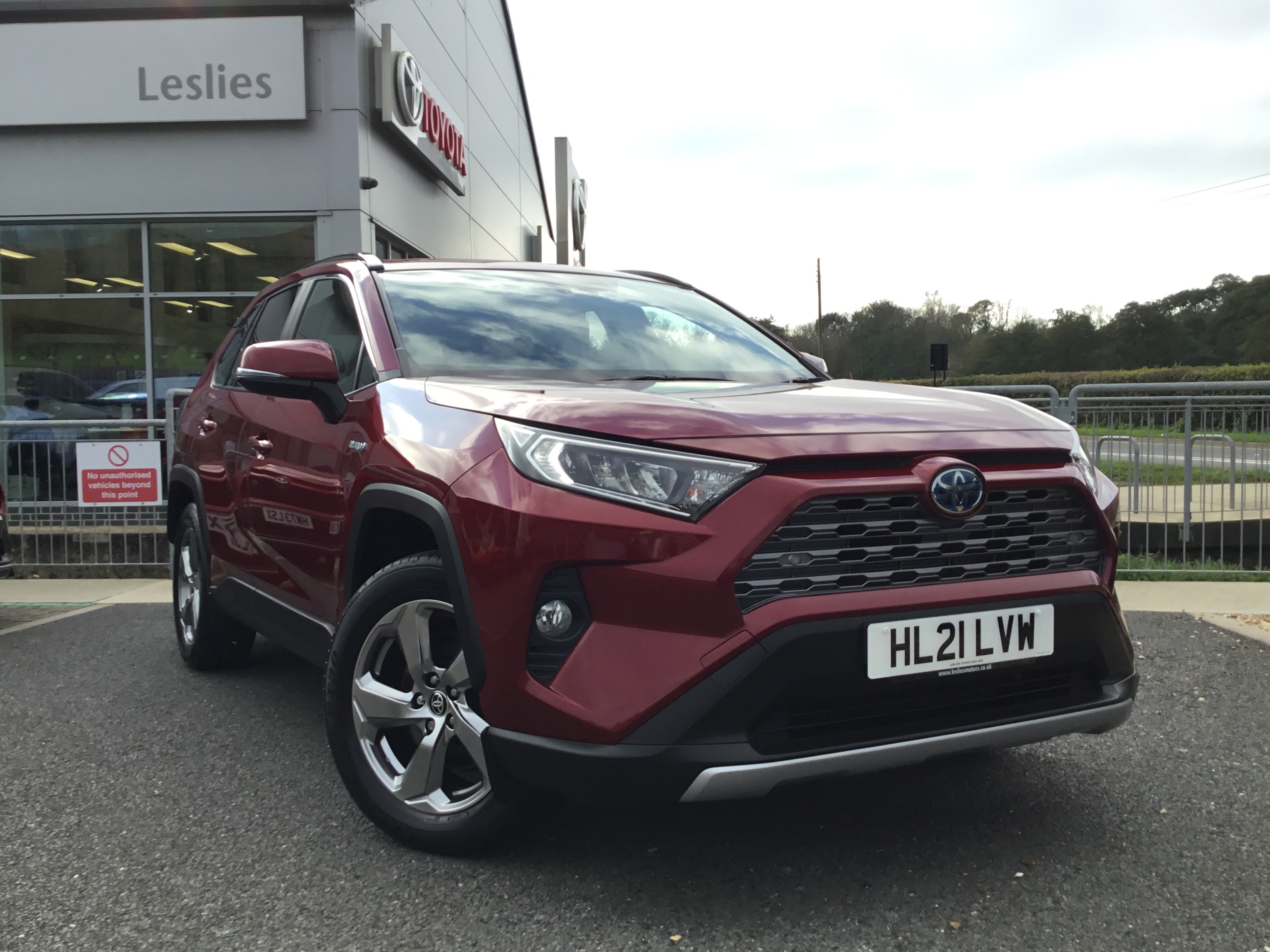 Main listing image - Toyota RAV4