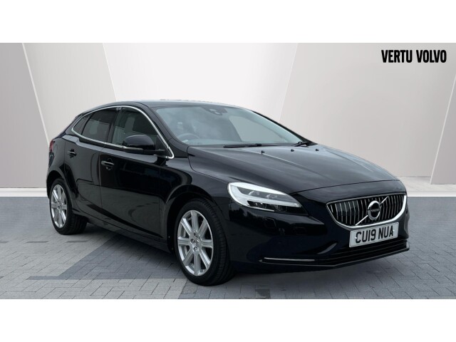 Main listing image - Volvo V40