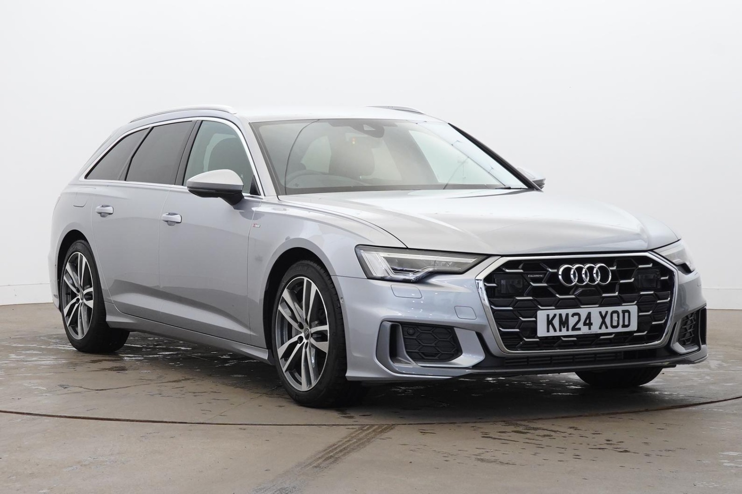 Main listing image - Audi A6 Avant