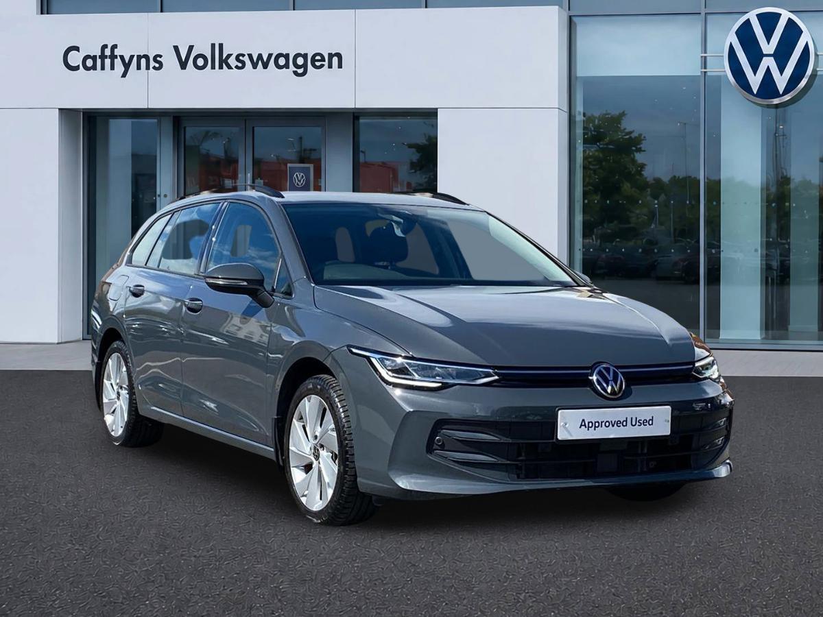 Main listing image - Volkswagen Golf