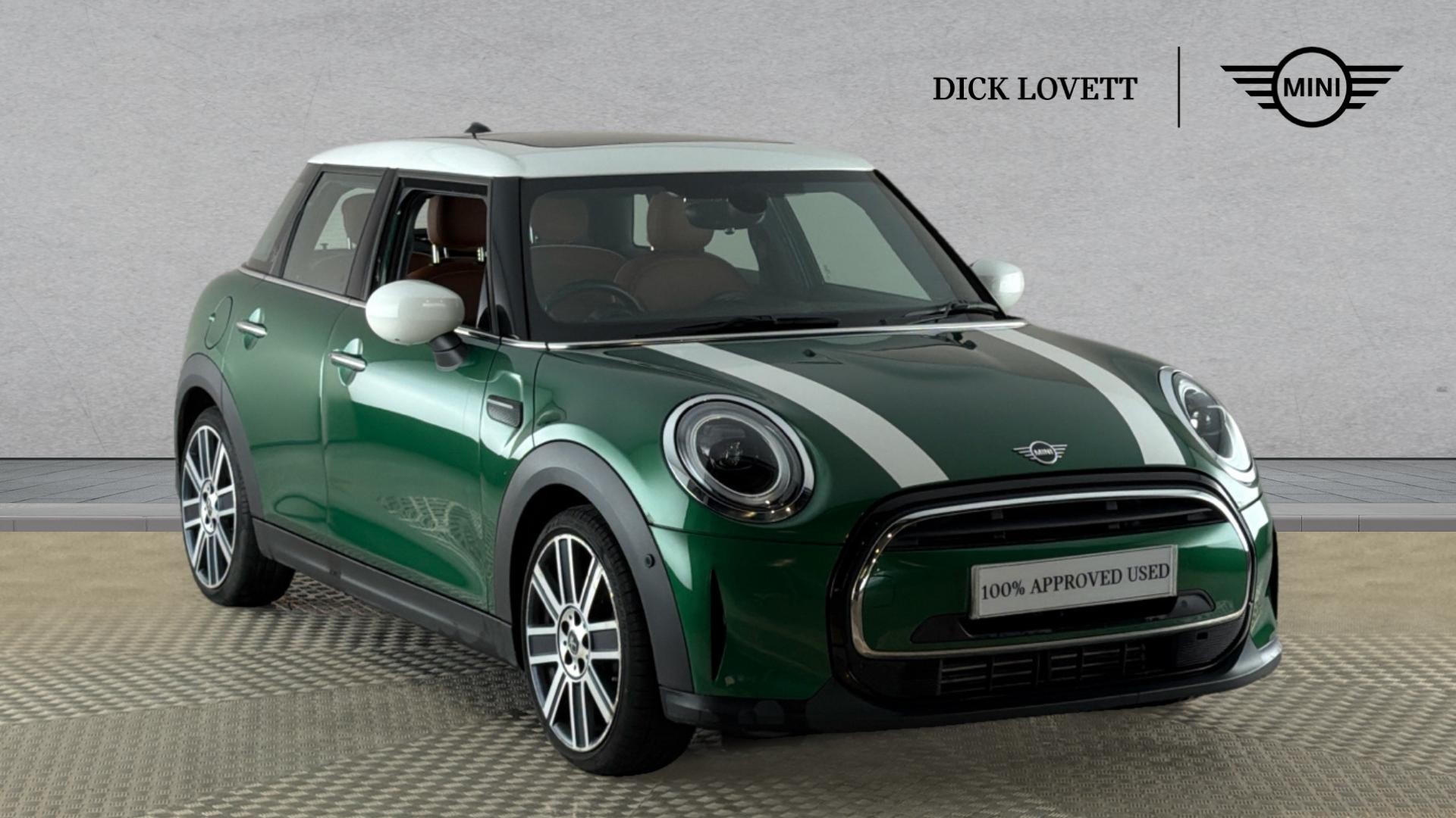 Main listing image - MINI Hatchback 5dr