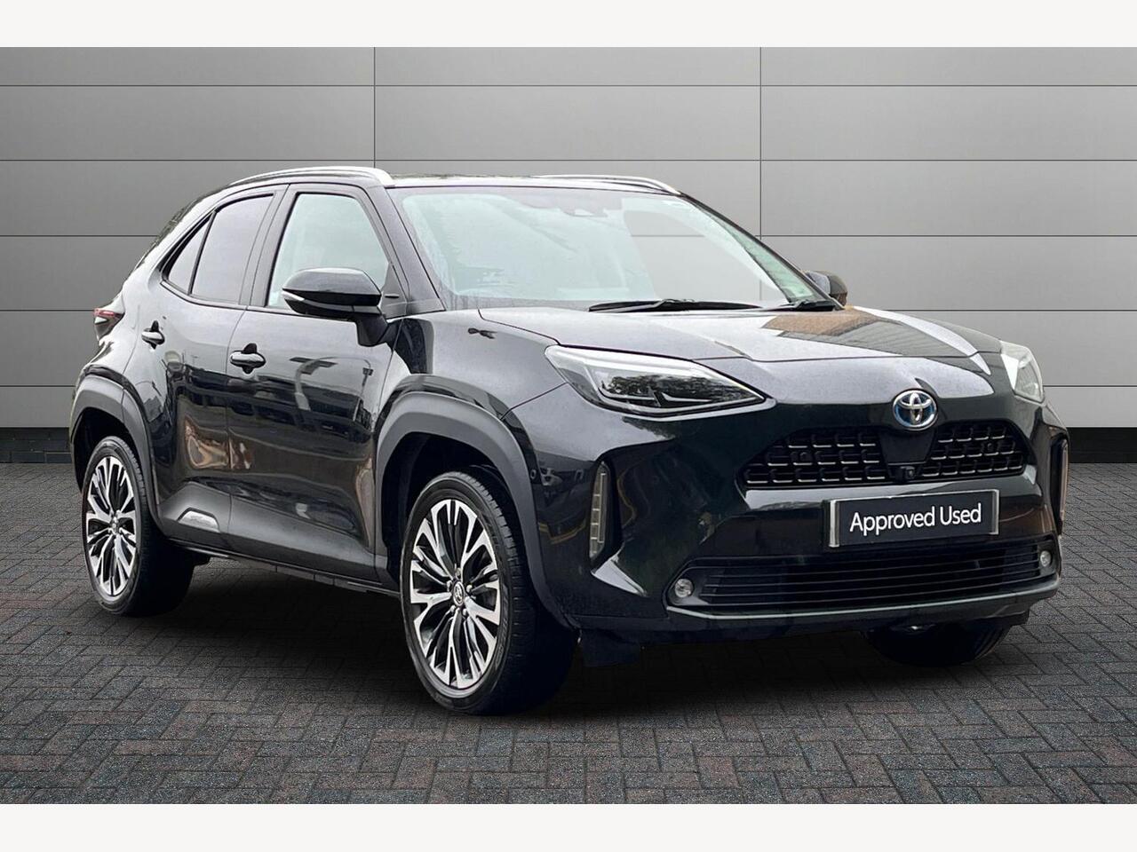 Main listing image - Toyota Yaris Cross