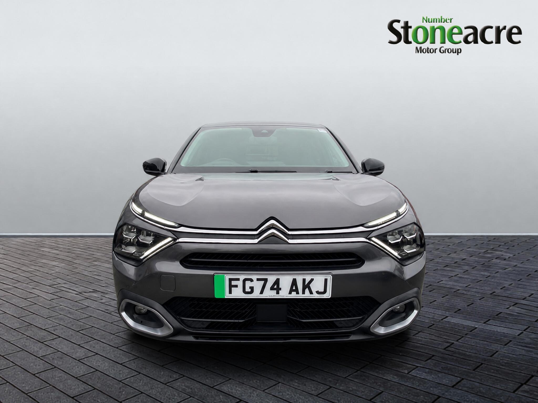 Main listing image - Citroen C4