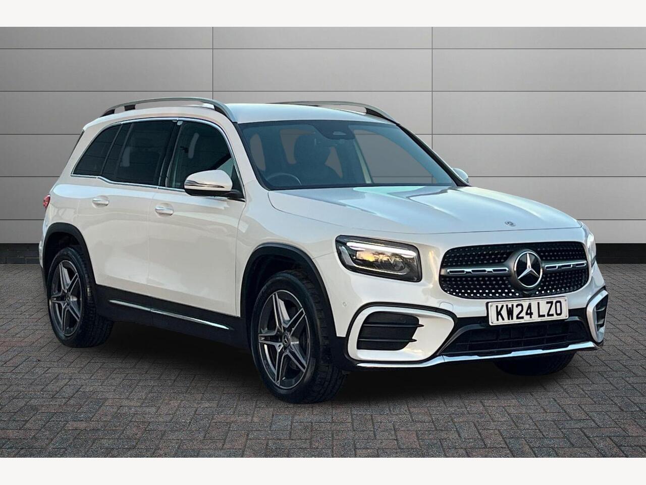 Main listing image - Mercedes-Benz GLB