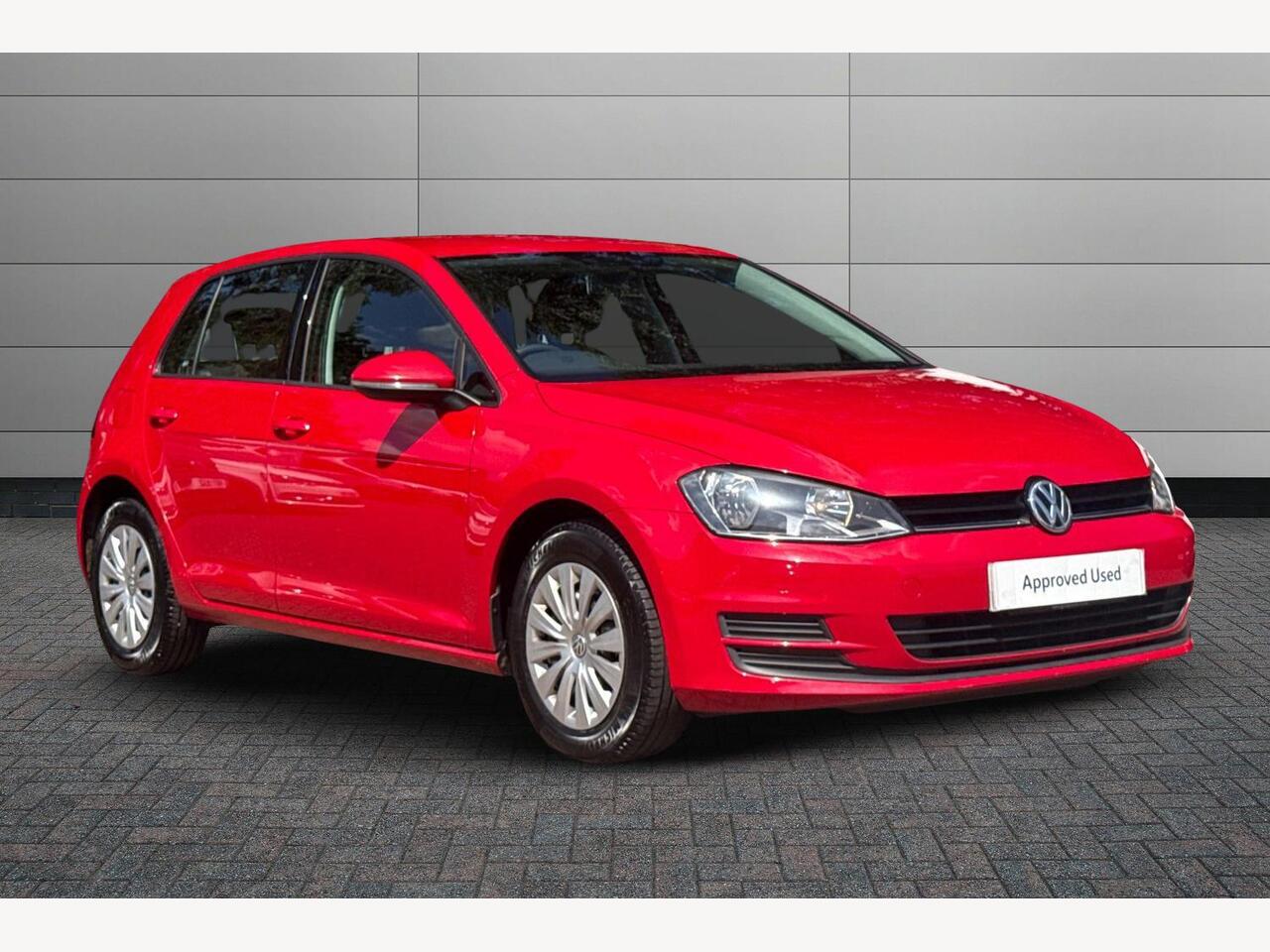 Main listing image - Volkswagen Golf