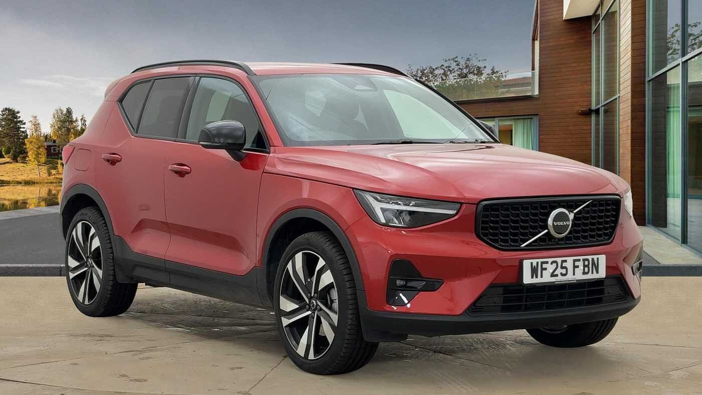 Main listing image - Volvo XC40