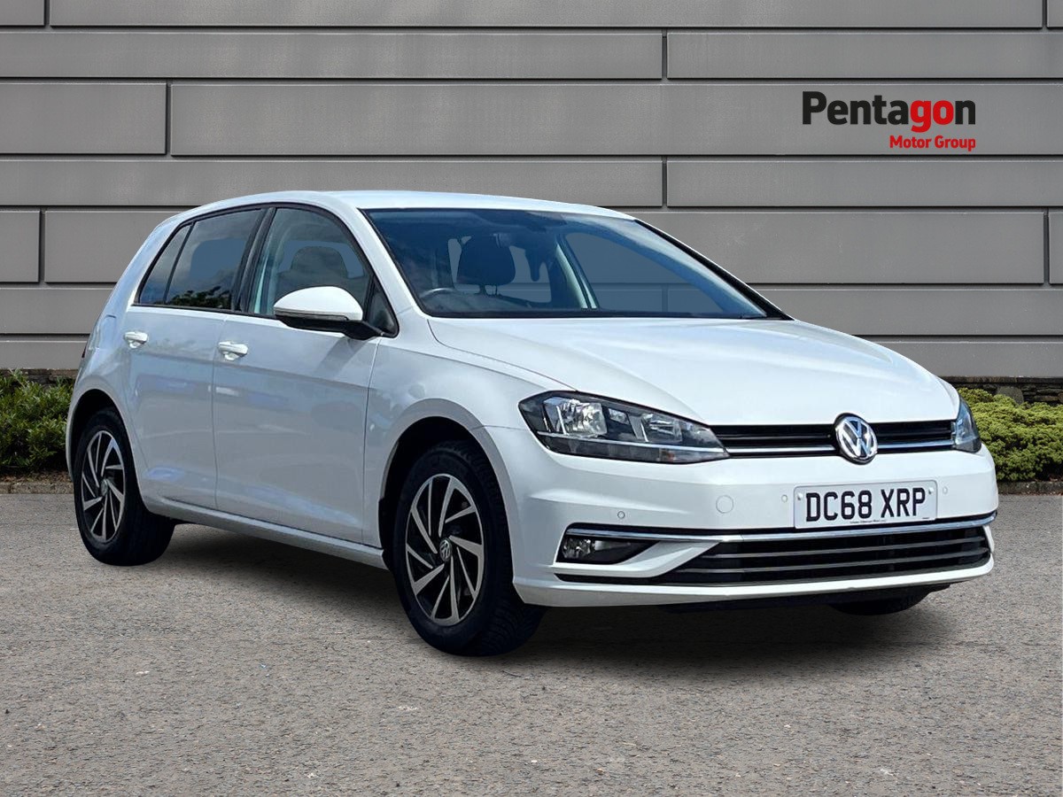 Main listing image - Volkswagen Golf
