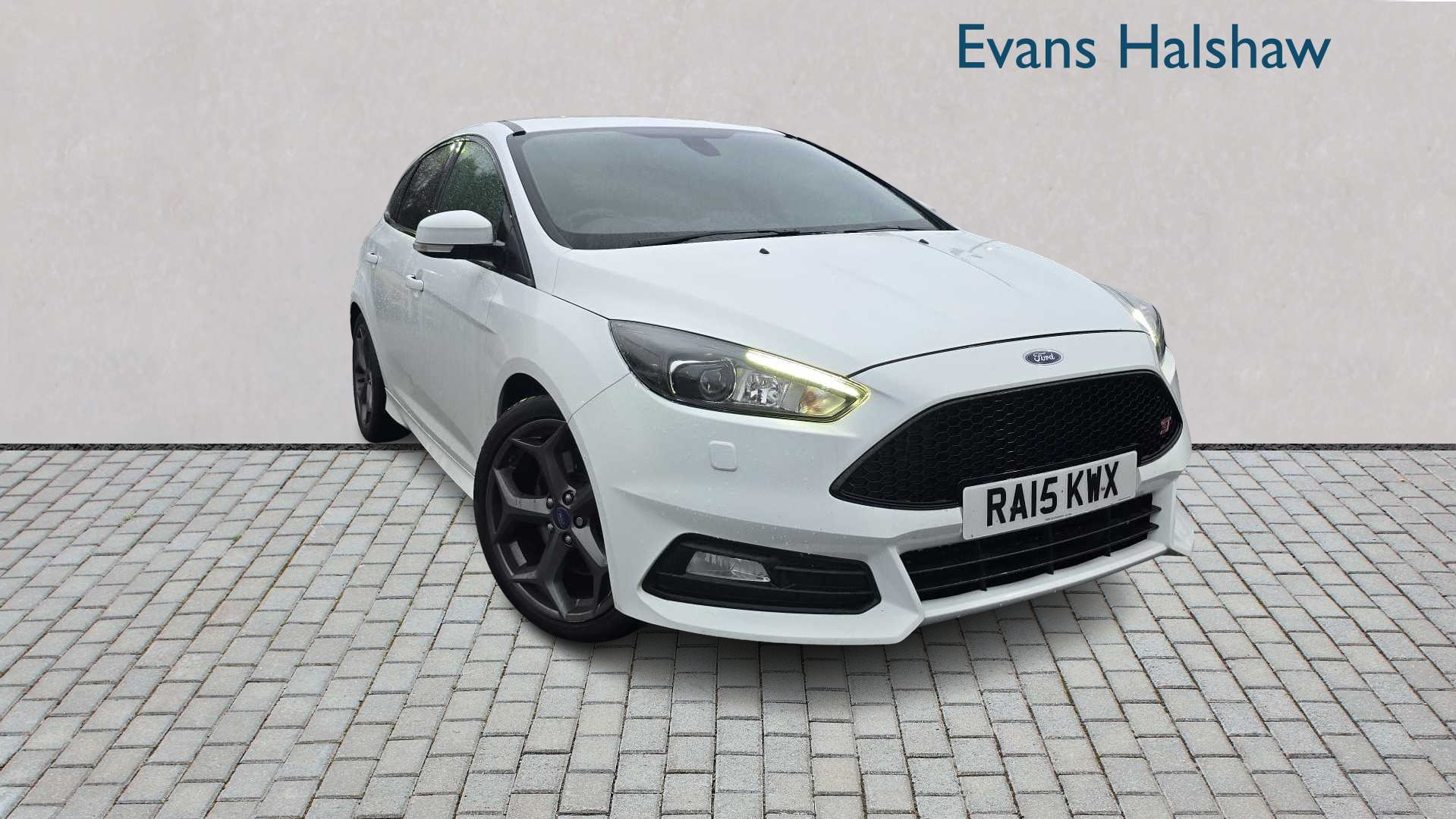 Main listing image - Ford Focus ST