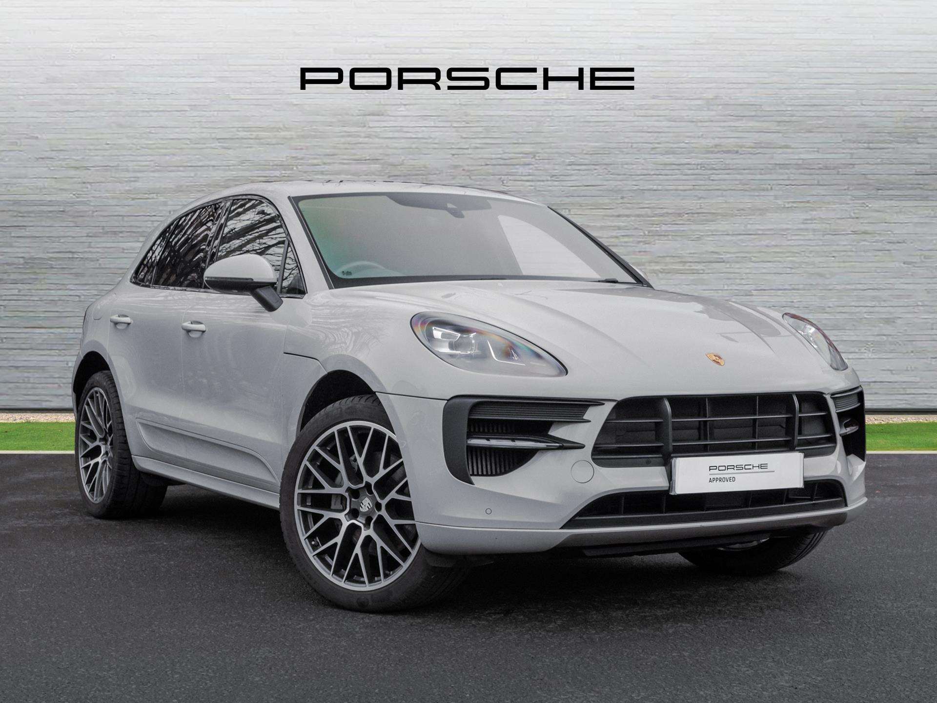 Main listing image - Porsche Macan