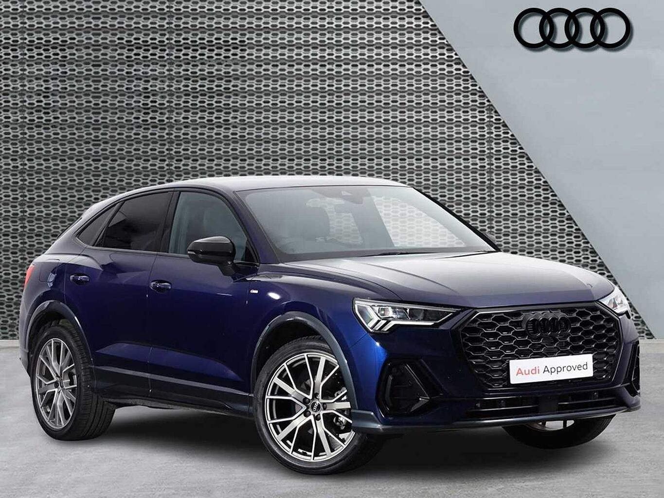 Main listing image - Audi Q3