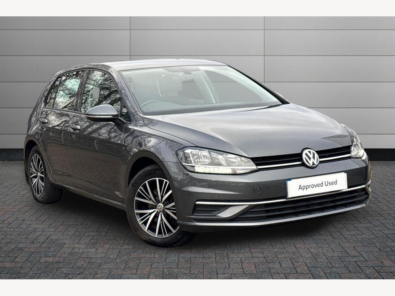 Main listing image - Volkswagen Golf
