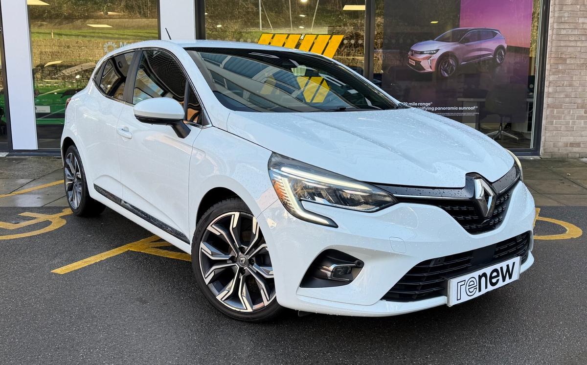 Main listing image - Renault Clio