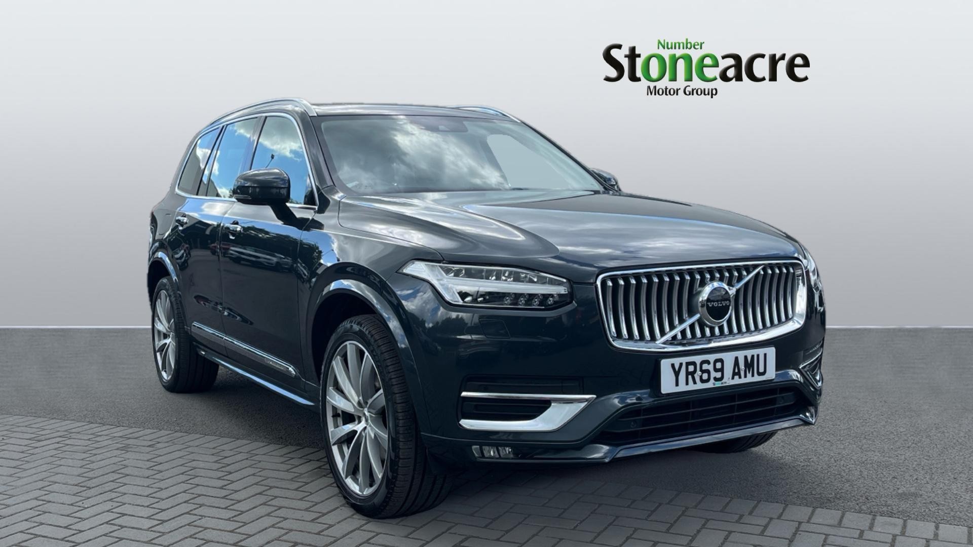 Main listing image - Volvo XC90