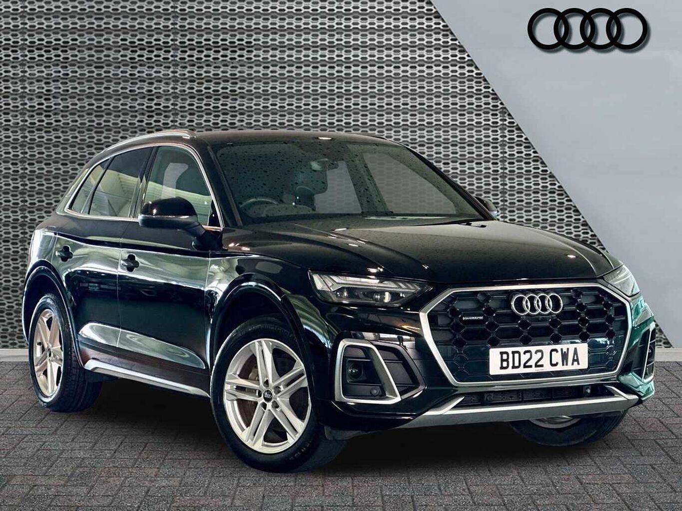 Main listing image - Audi Q5