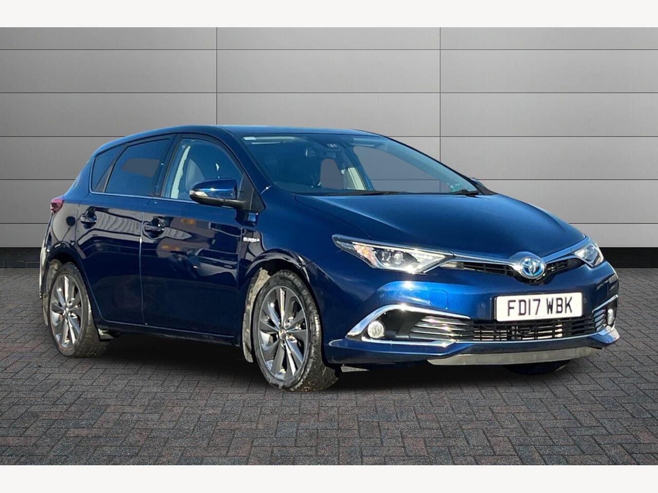 Main listing image - Toyota Auris