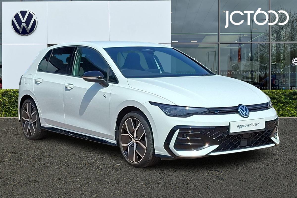 Main listing image - Volkswagen Golf