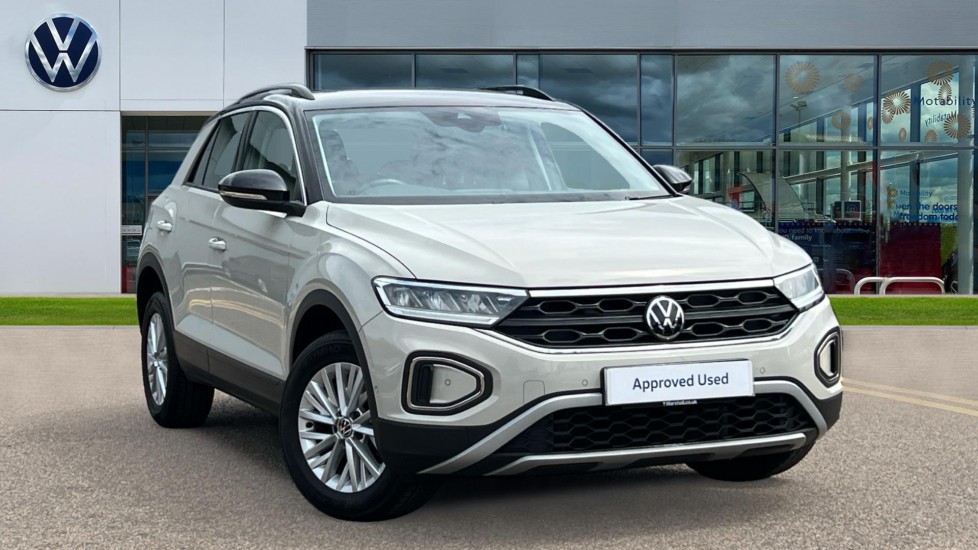 Main listing image - Volkswagen T-Roc