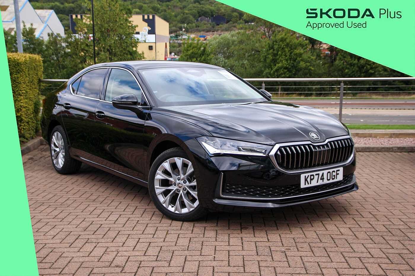 Main listing image - Skoda Superb