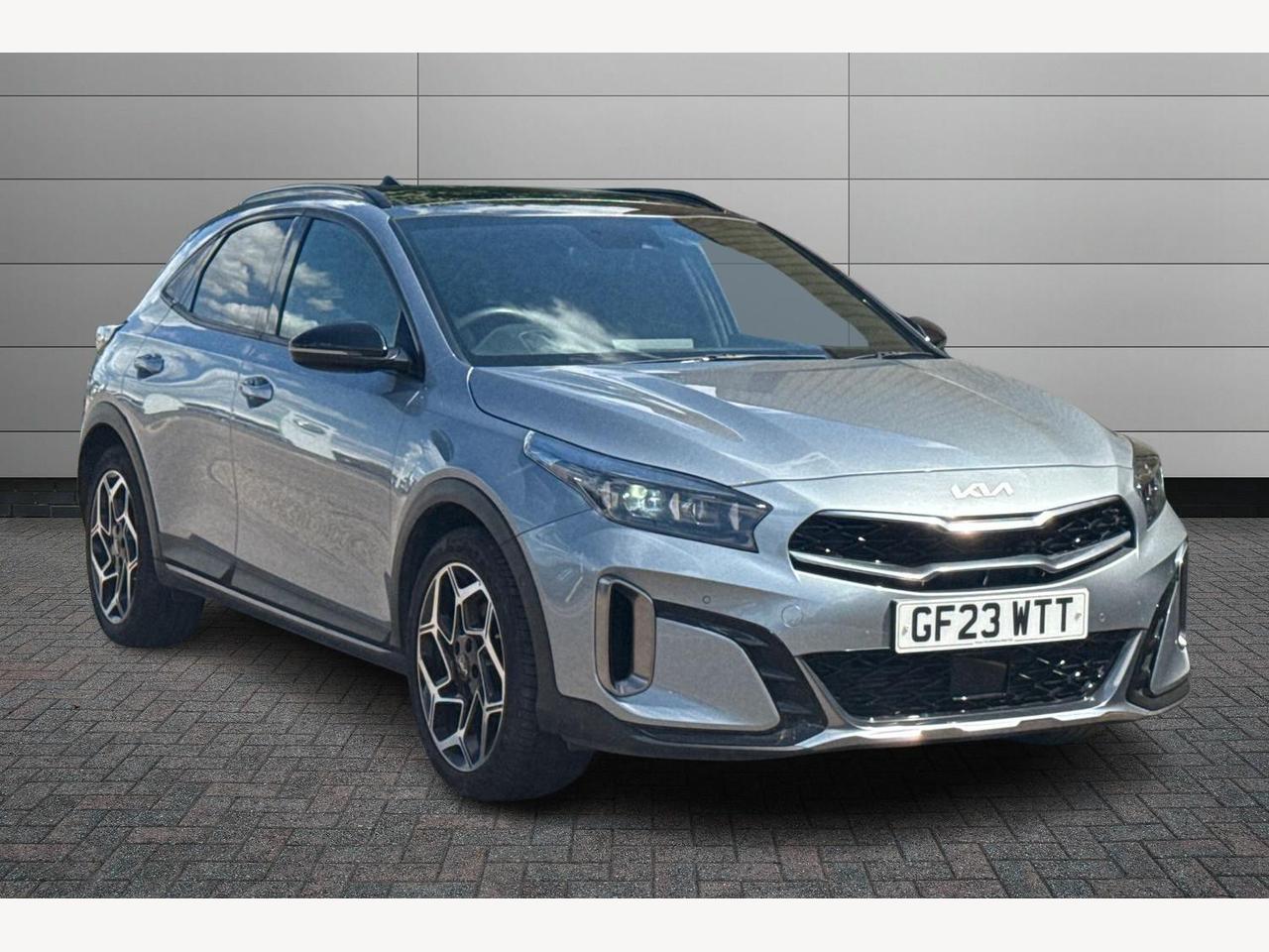 Main listing image - Kia XCeed