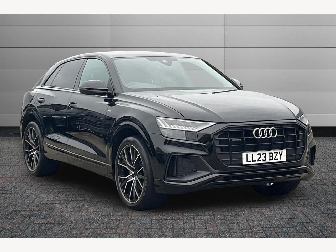 Main listing image - Audi Q8