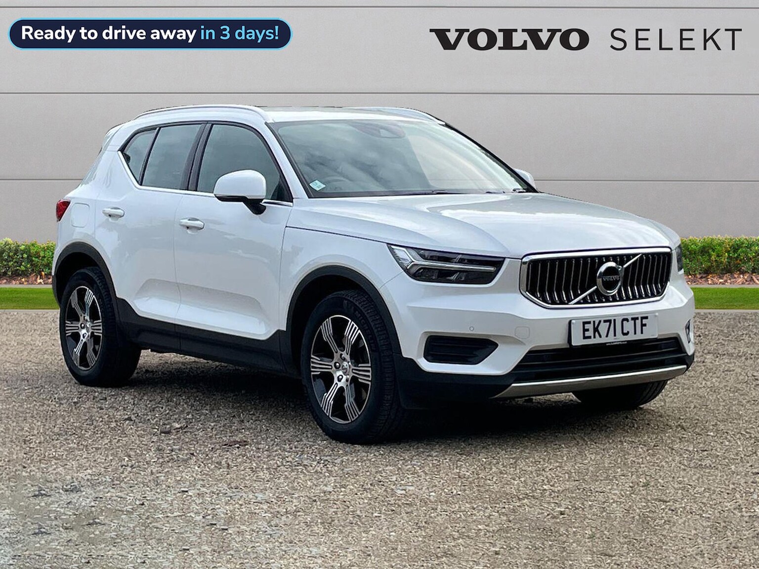 Main listing image - Volvo XC40