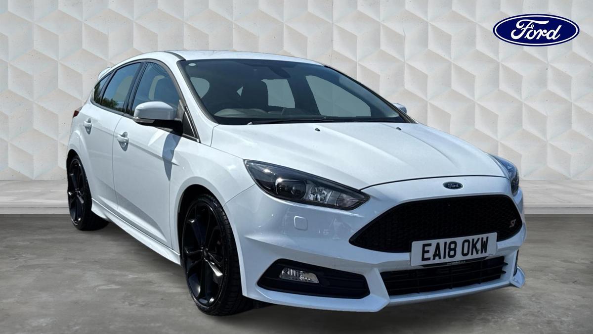 Main listing image - Ford Focus ST