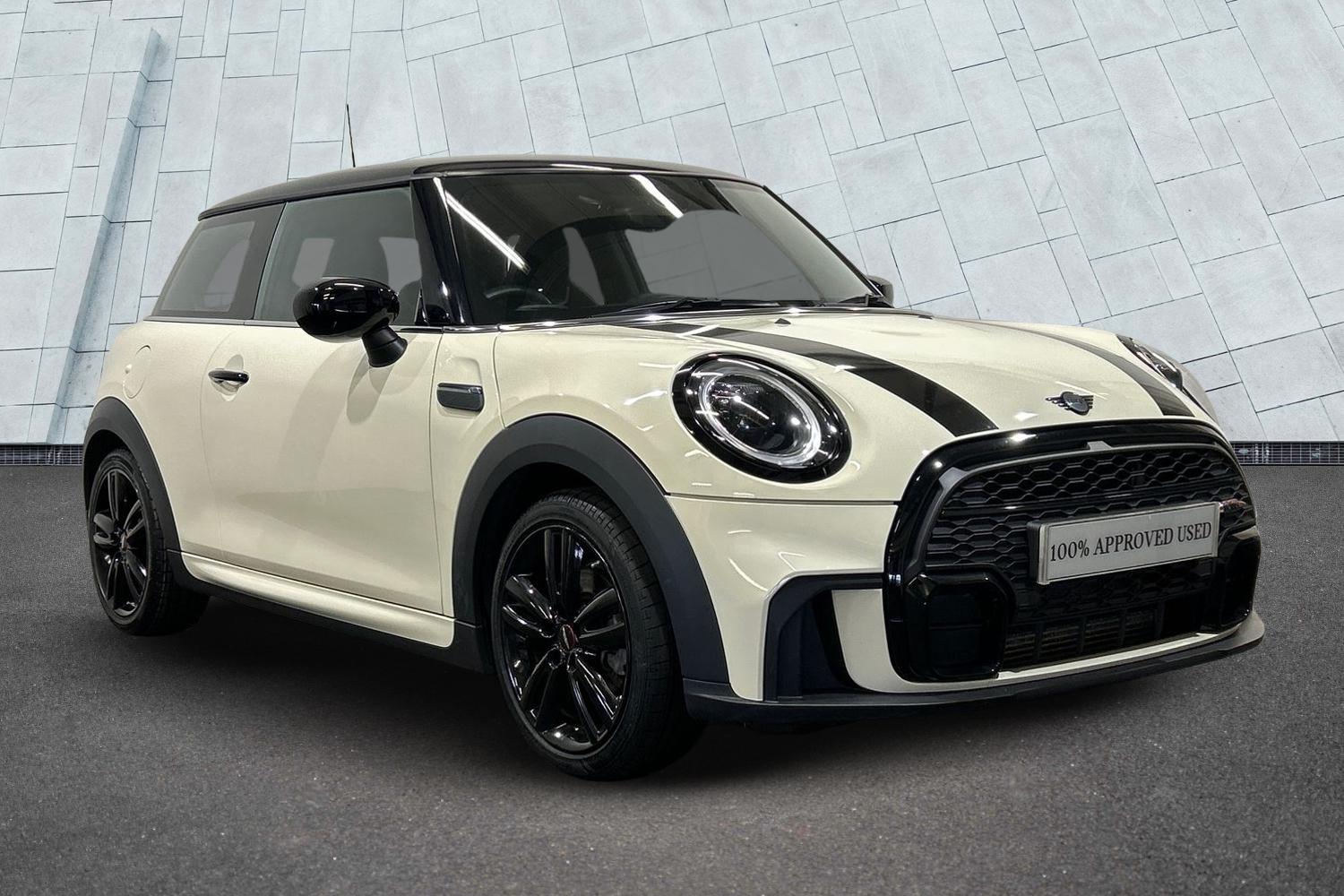 Main listing image - MINI Hatchback