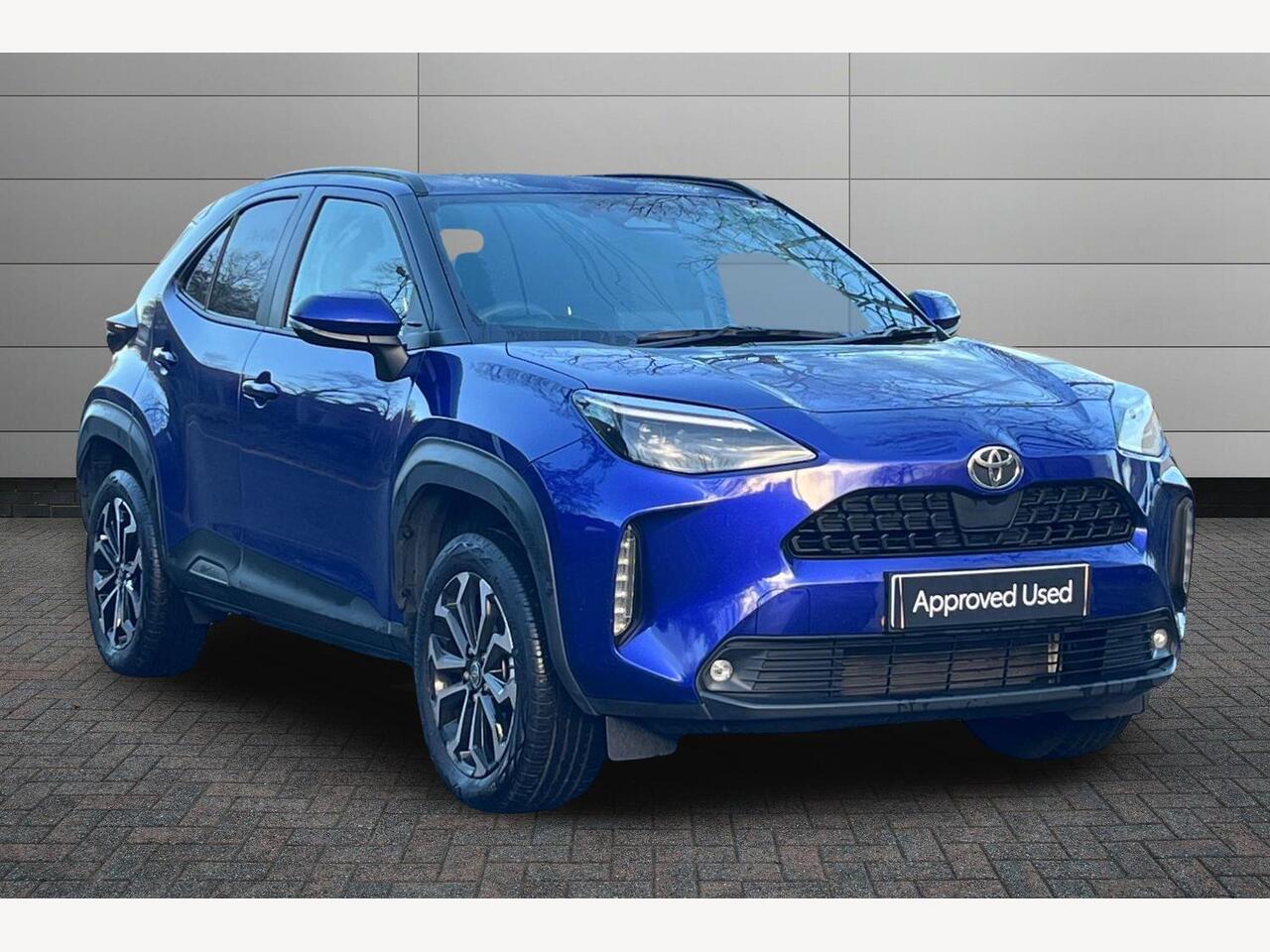 Main listing image - Toyota Yaris Cross