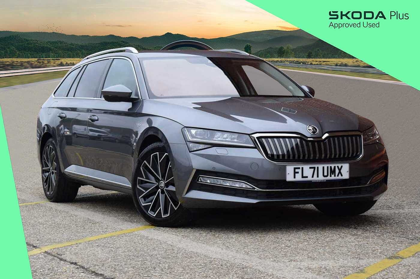 Main listing image - Skoda Superb Estate