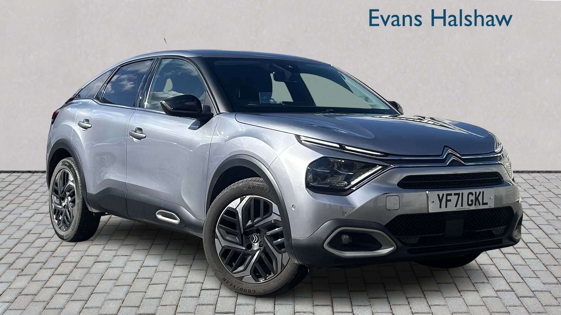 Main listing image - Citroen C4