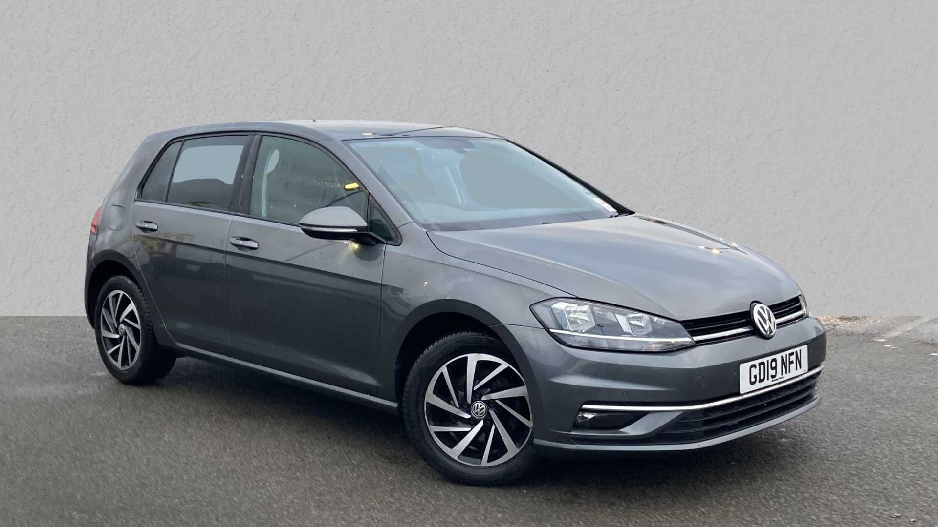 Main listing image - Volkswagen Golf