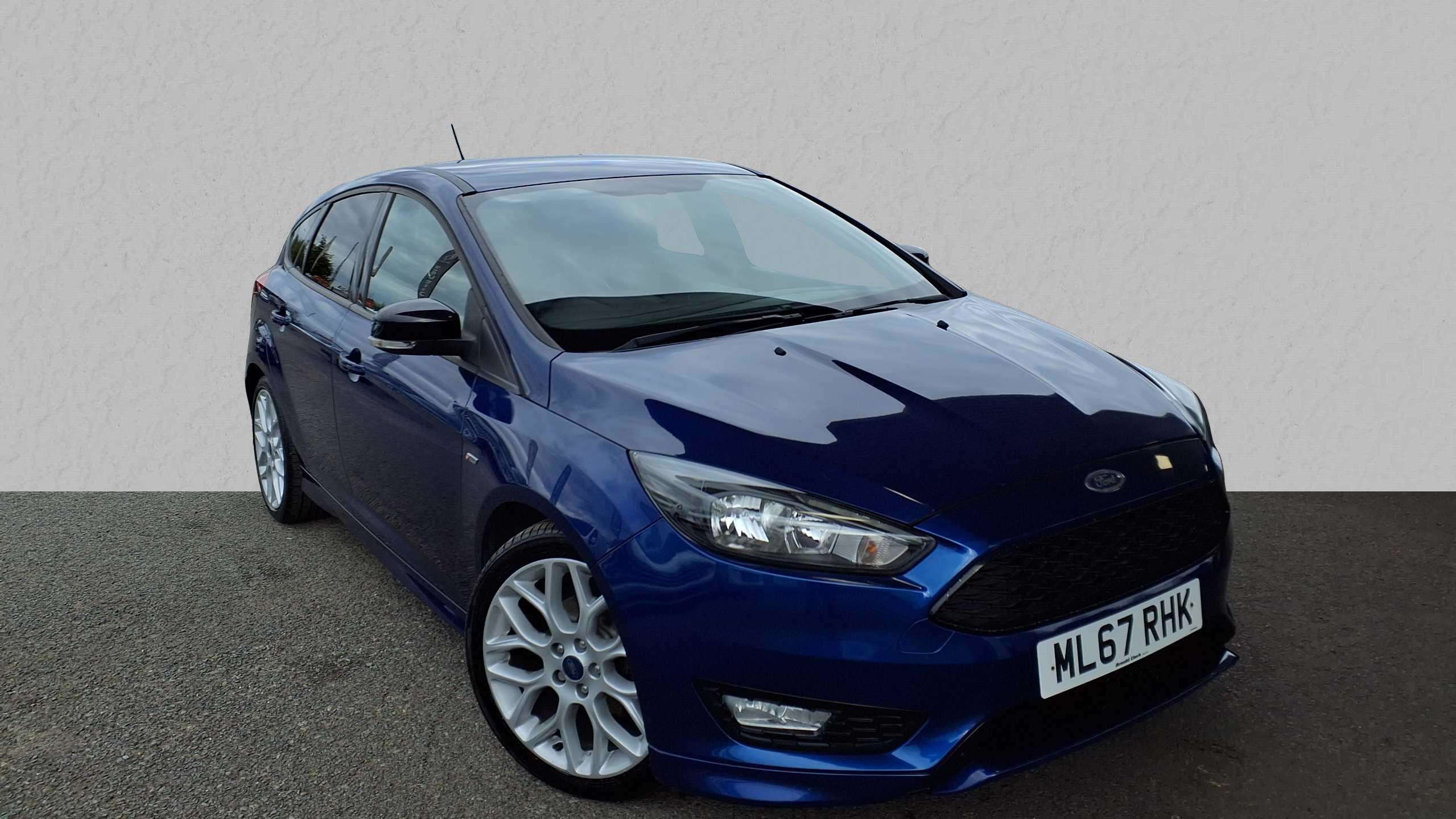 Main listing image - Ford Focus