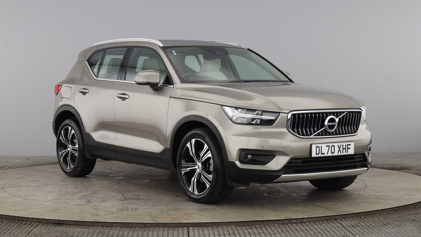 Main listing image - Volvo XC40