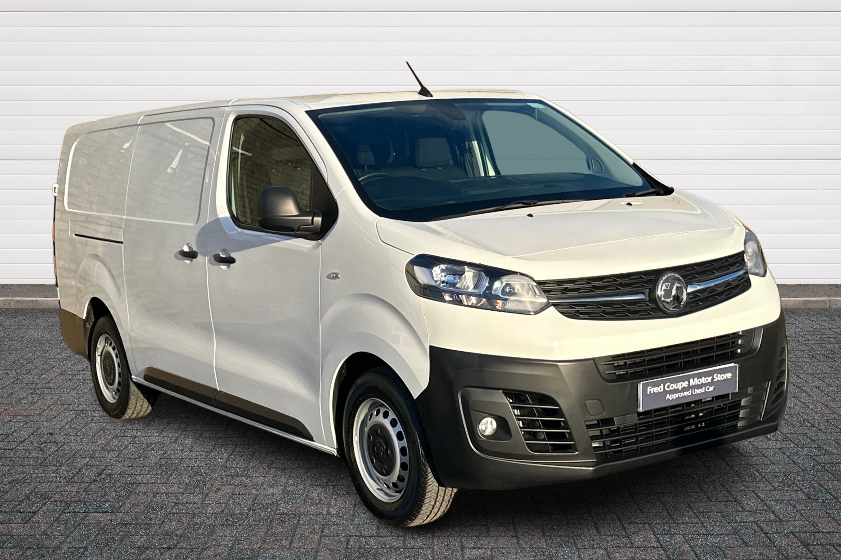 Main listing image - Vauxhall Vivaro