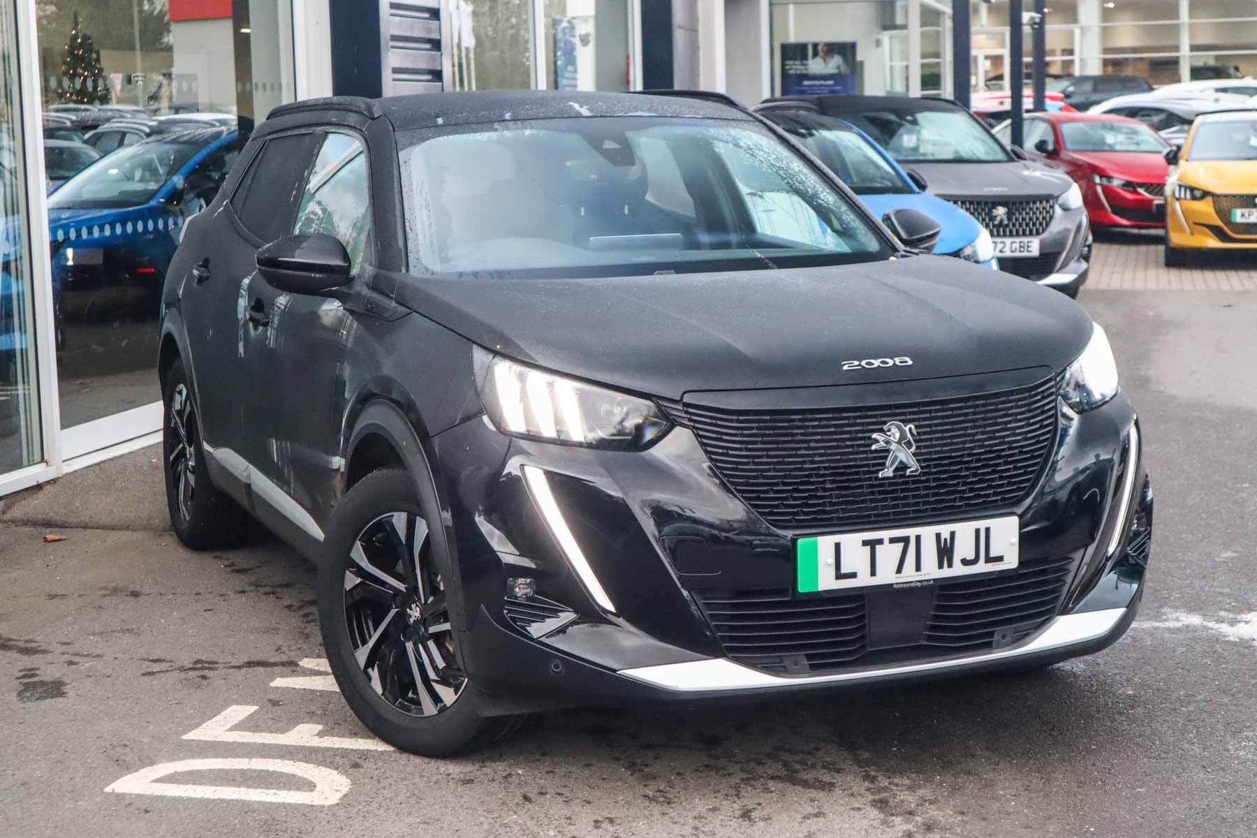 Main listing image - Peugeot e-2008