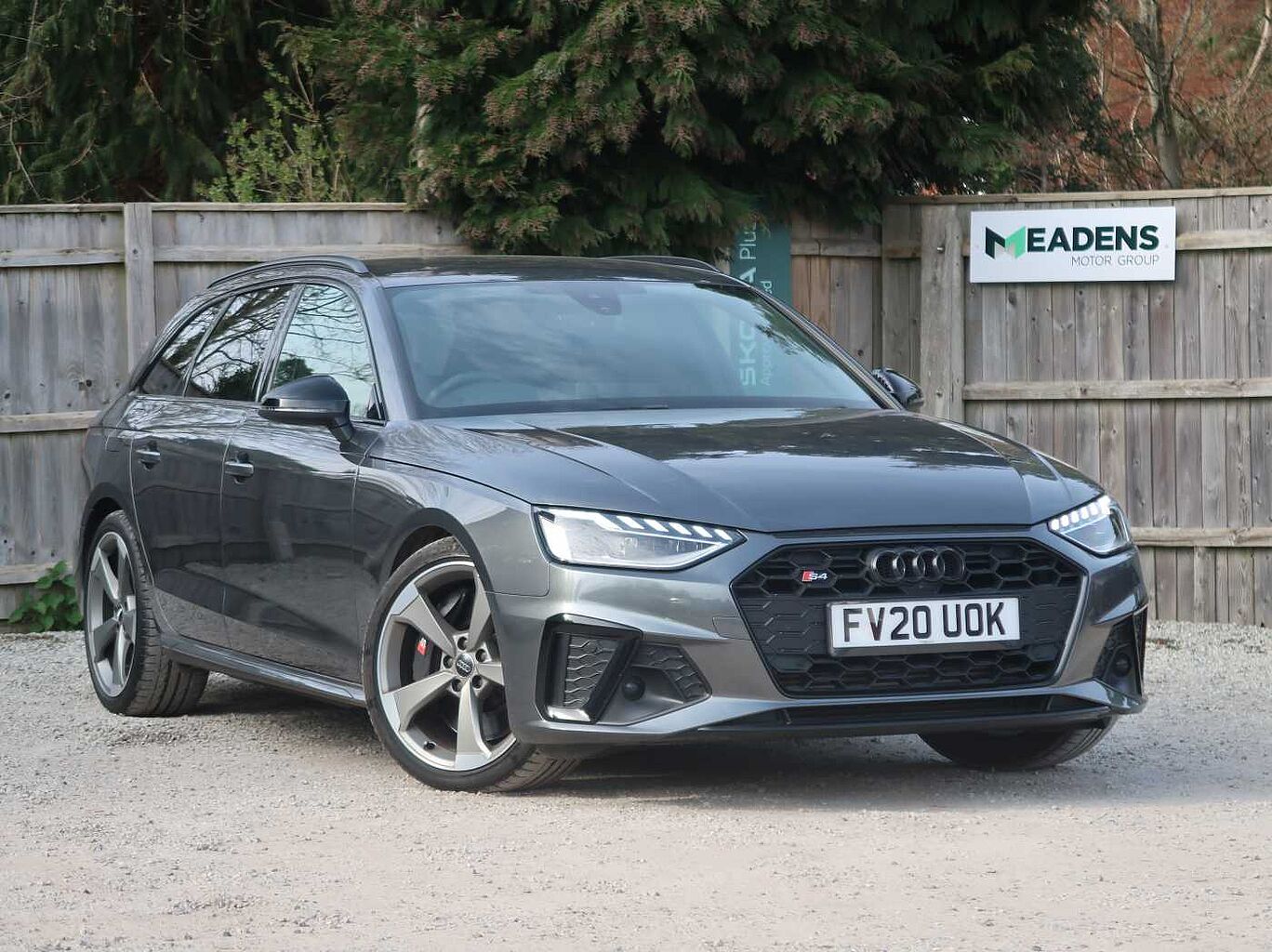 Main listing image - Audi S4