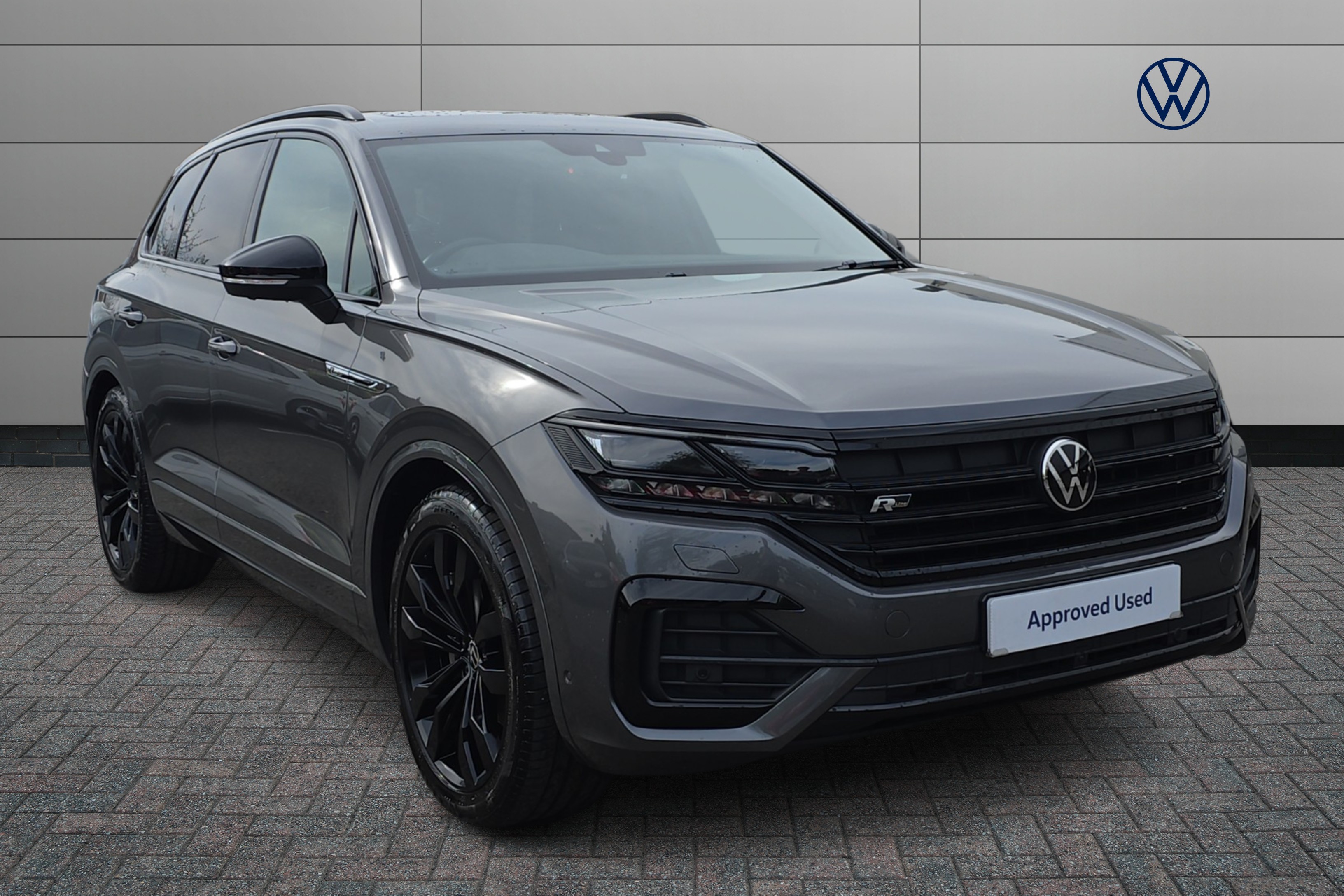 Main listing image - Volkswagen Touareg