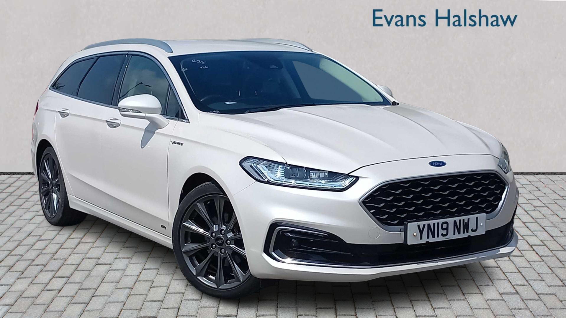 Main listing image - Ford Mondeo Estate