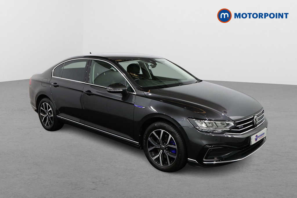 Main listing image - Volkswagen Passat GTE