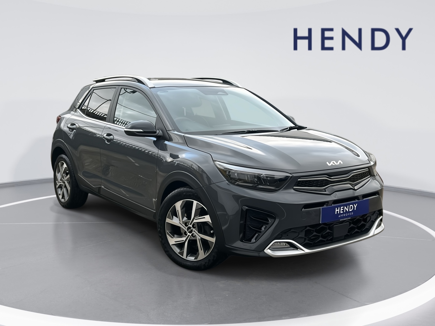 Main listing image - Kia Stonic