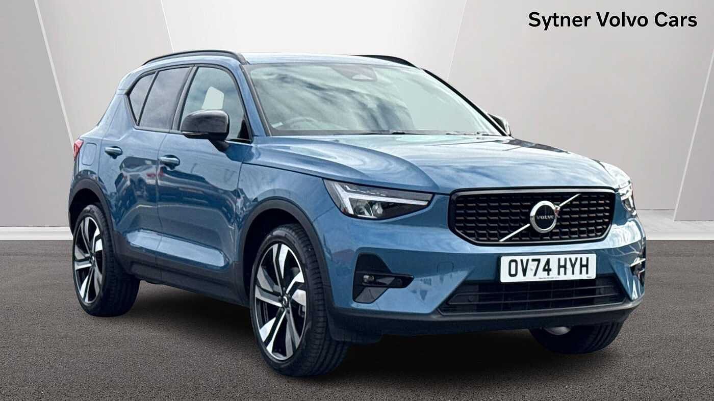 Main listing image - Volvo XC40