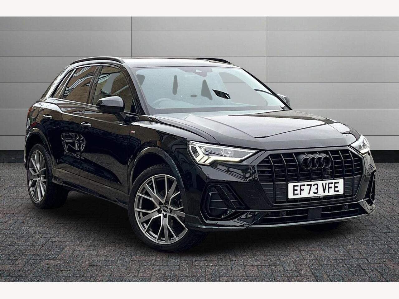 Main listing image - Audi Q3