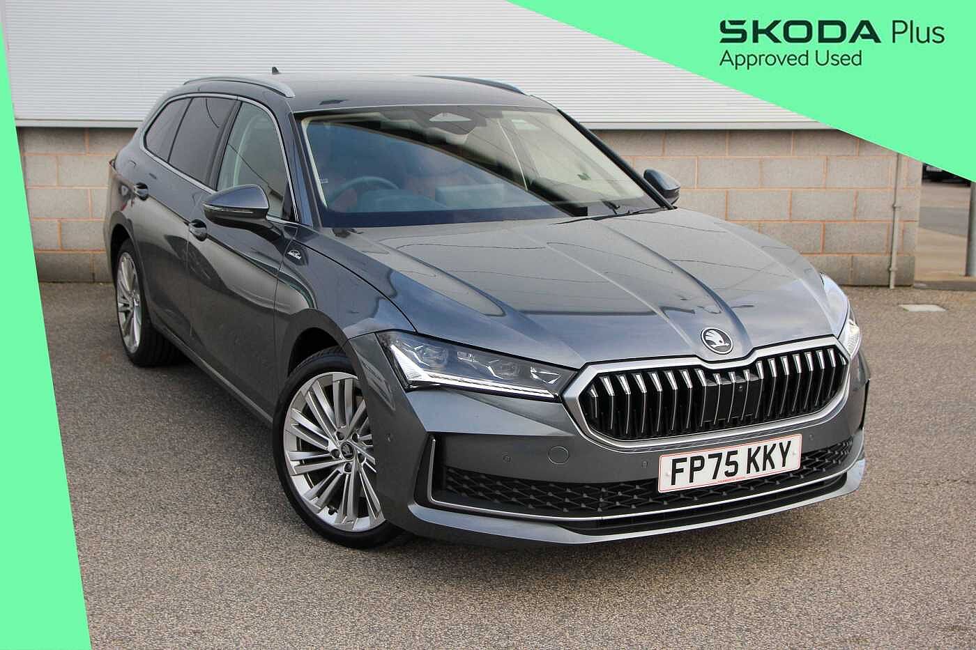 Main listing image - Skoda Superb Estate