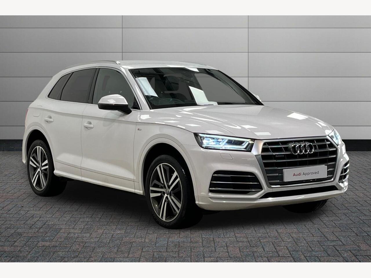 Main listing image - Audi Q5