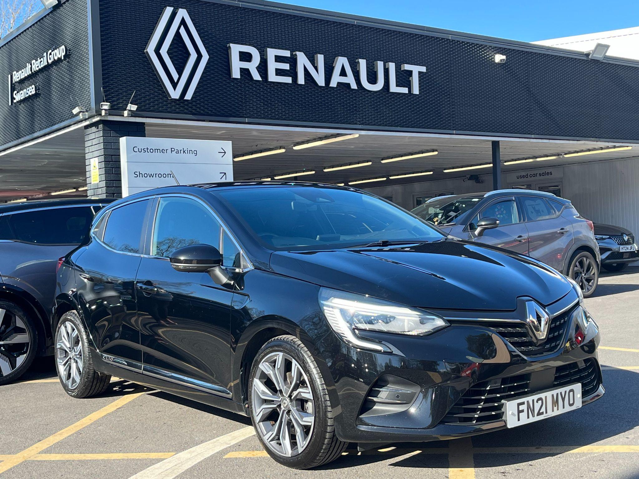 Main listing image - Renault Clio